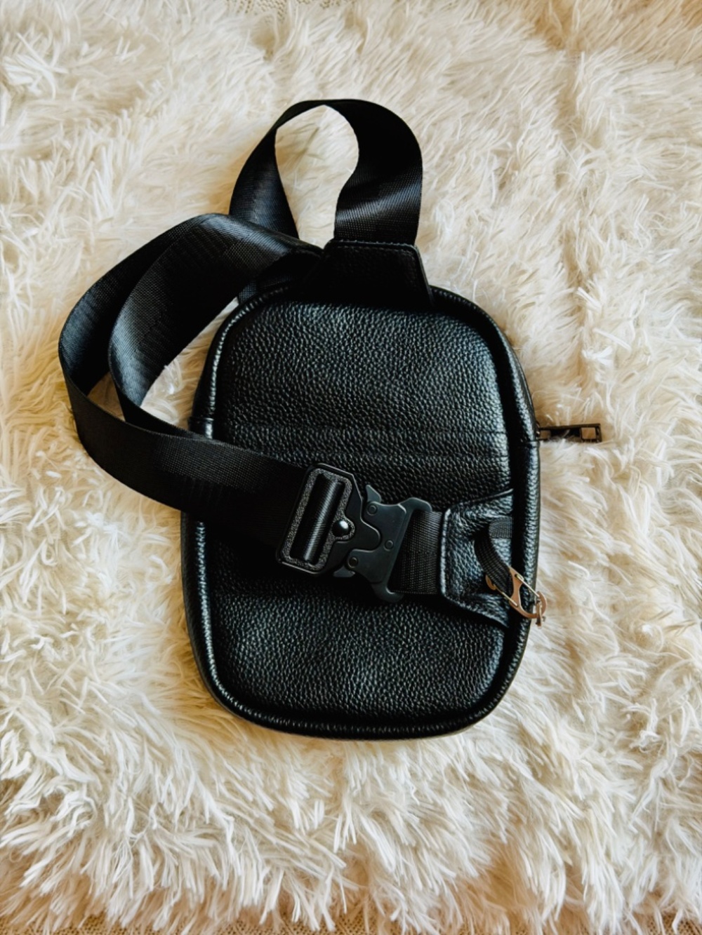 NWT~Concept Global~Black~Travel Sling Bag~Leather - Picture 9 of 10